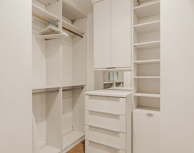 211 W Elm Court - Photo Thumbnail 14