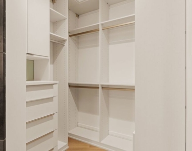 211 W Elm Court - Photo Thumbnail 15