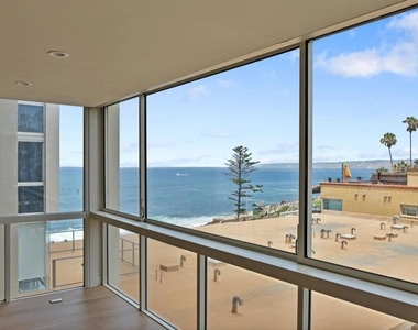 939 Coast Blvd - Photo Thumbnail 5