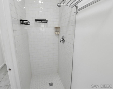 3095 L - Photo Thumbnail 15