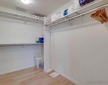 555 Front St - Photo Thumbnail 28