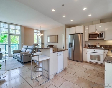 555 Front St - Photo Thumbnail 5