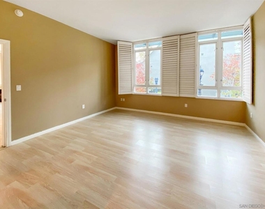 555 Front St - Photo Thumbnail 24