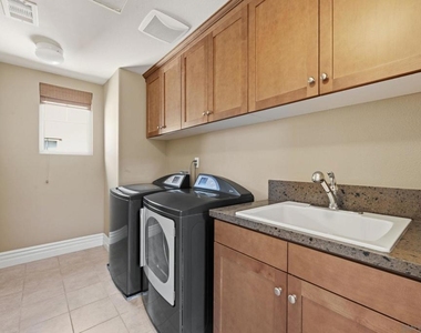 6190 Valerian Vista Place - Photo Thumbnail 15