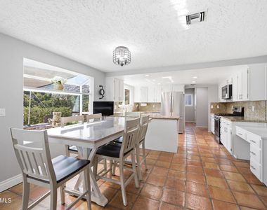 1314 Gonzales Road - Photo Thumbnail 11