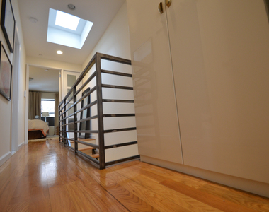 East 71st Street, New York, NY 10021 - Photo Thumbnail 10