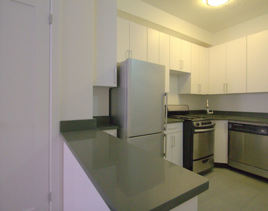 West 22nd Street - Photo Thumbnail 1
