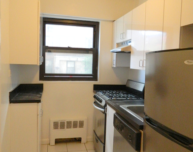 East 35th Street - Photo Thumbnail 5