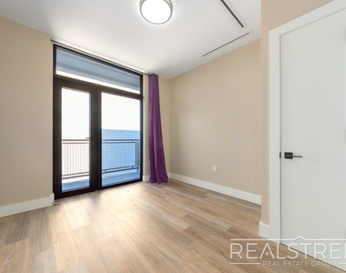 2801 Tilden Avenue - Photo Thumbnail 6