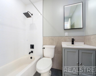 2801 Tilden Avenue - Photo Thumbnail 8