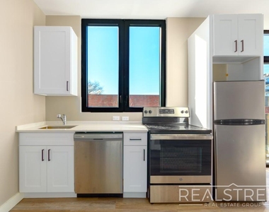 2801 Tilden Avenue - Photo Thumbnail 1