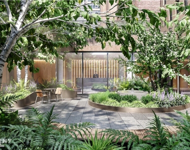 West 28th Street - Photo Thumbnail 4