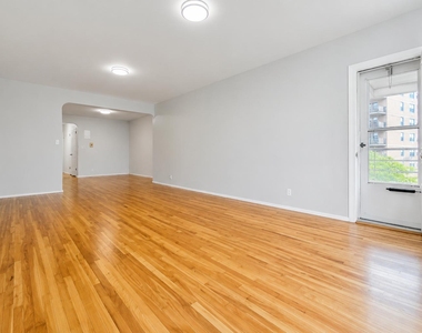 500 Kappock Street - Photo Thumbnail 1