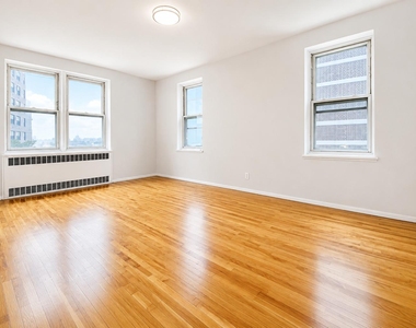 500 Kappock Street - Photo Thumbnail 8