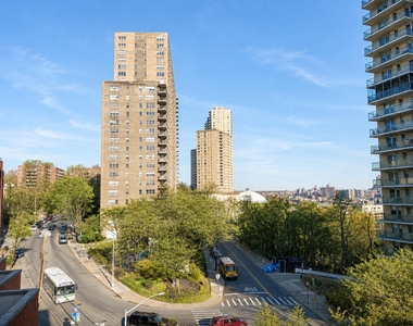 500 Kappock Street - Photo Thumbnail 11