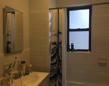 West 55th Street - Photo Thumbnail 4