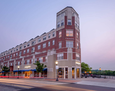 237 Moody St. - Photo Thumbnail 5