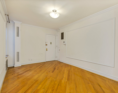 East 70th Street - Photo Thumbnail 2