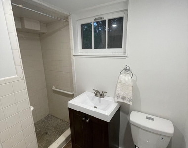16 Houghton Boulevard - Photo Thumbnail 6