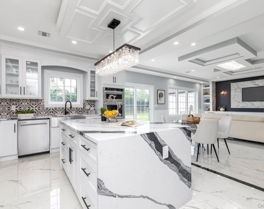161 Division Avenue - Photo Thumbnail 4