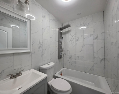 9112 Park Lane S - Photo Thumbnail 6