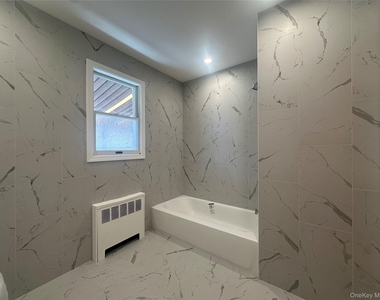 12 Smith Street - Photo Thumbnail 10