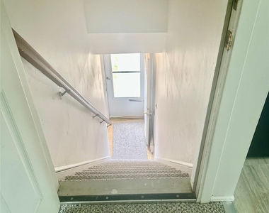 28 Warner Lane - Photo Thumbnail 5