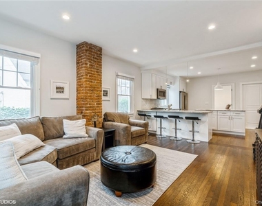 338 Palmer Avenue - Photo Thumbnail 1