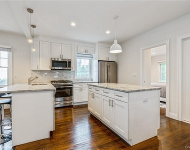 338 Palmer Avenue - Photo Thumbnail 7