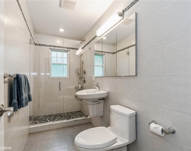 338 Palmer Avenue - Photo Thumbnail 13