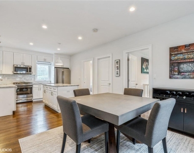 338 Palmer Avenue - Photo Thumbnail 9