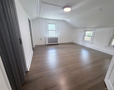 94 Center Street - Photo Thumbnail 13