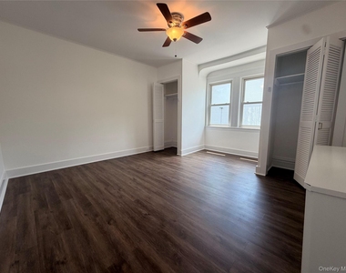 94 Center Street - Photo Thumbnail 5