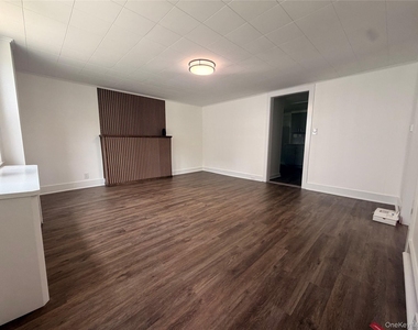 94 Center Street - Photo Thumbnail 2
