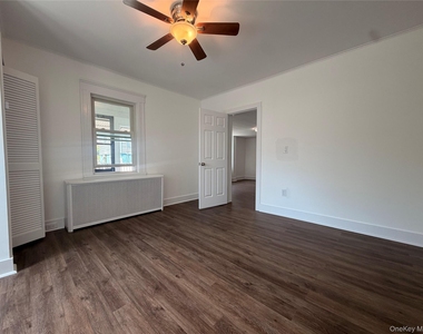 94 Center Street - Photo Thumbnail 6
