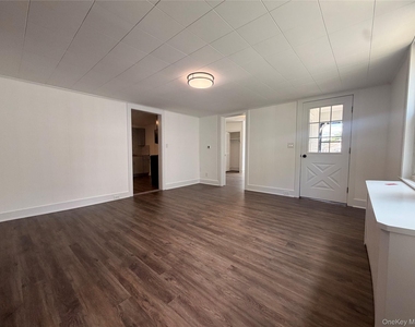 94 Center Street - Photo Thumbnail 3