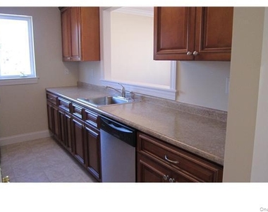 418 Tondo Circle - Photo Thumbnail 2