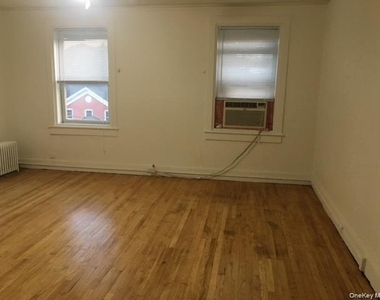 13 Benton Avenue - Photo Thumbnail 1