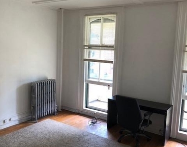 13 Benton Avenue - Photo Thumbnail 7