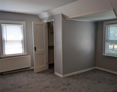394 Riley Road - Photo Thumbnail 13