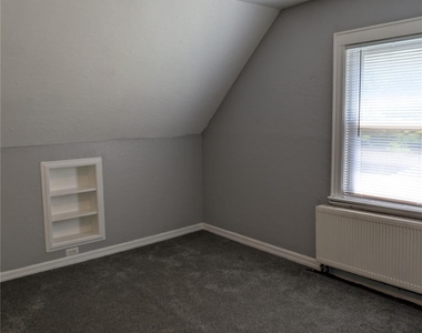 394 Riley Road - Photo Thumbnail 12