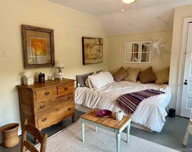 718 River Road - Photo Thumbnail 20