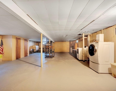 40 Lowell Street - Photo Thumbnail 12