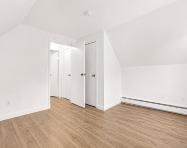 60 Morris Avenue - Photo Thumbnail 23