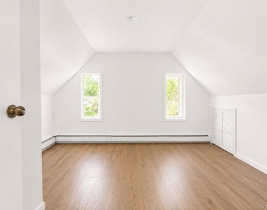 60 Morris Avenue - Photo Thumbnail 21