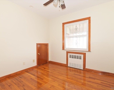 8957 Gold Road - Photo Thumbnail 16