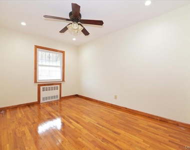 8957 Gold Road - Photo Thumbnail 14