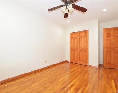 8957 Gold Road - Photo Thumbnail 15