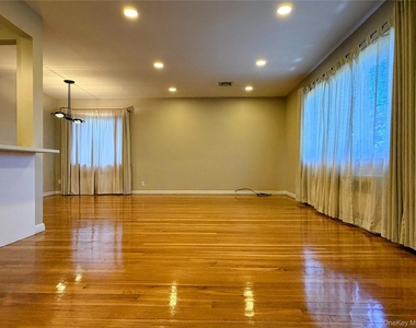 25116 Gaskell Road - Photo Thumbnail 2