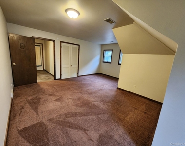 7 Hudson Street - Photo Thumbnail 2